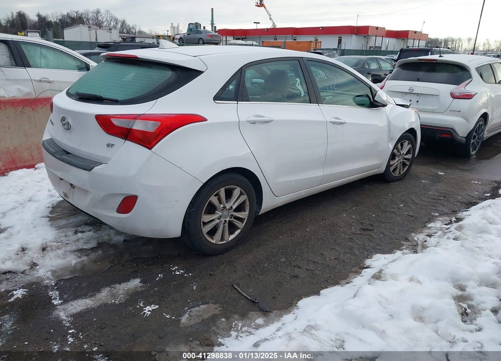 2013 HYUNDAI ELANTRA GT VIN: KMHD35LE0DU126429