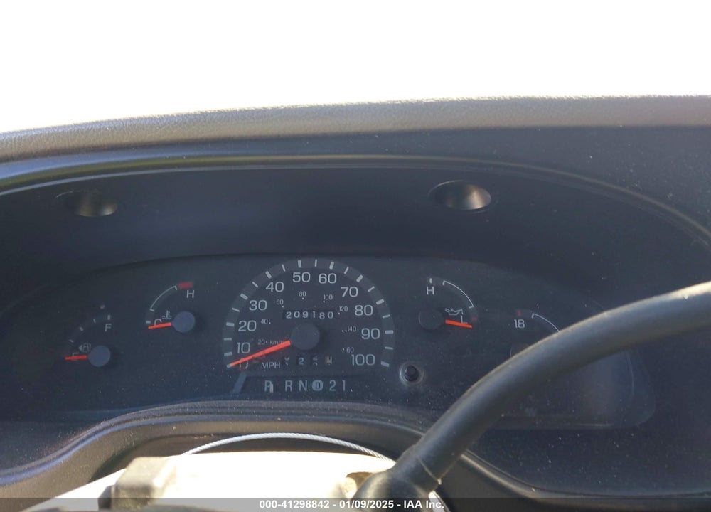 2000 FORD E-250 COMMERCIAL VIN: 1FTNE2428YHB16414