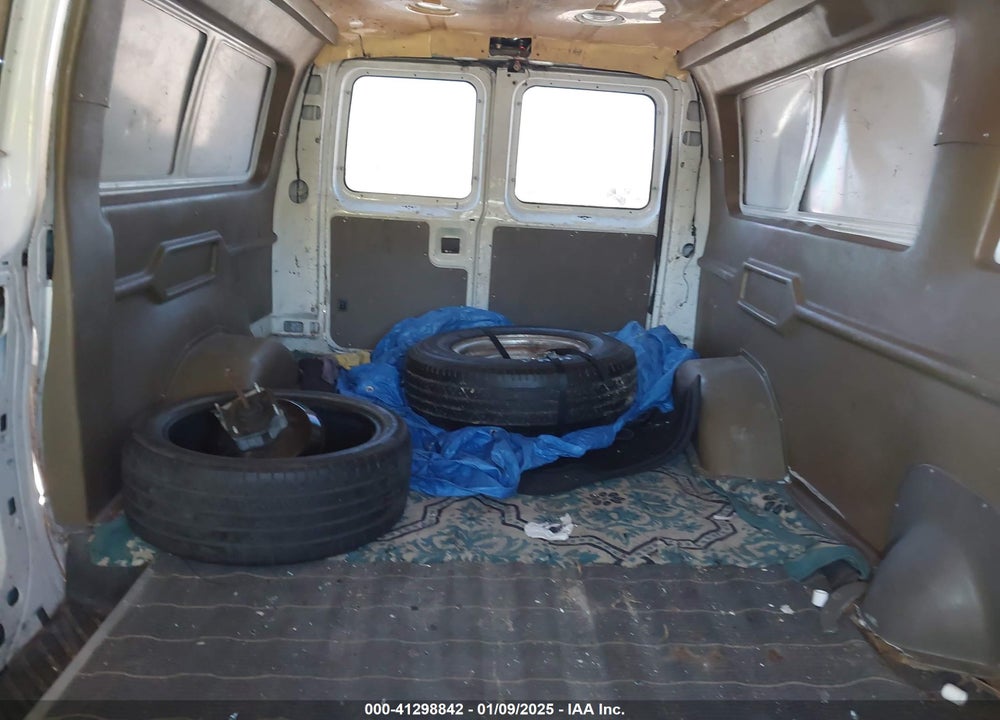 2000 FORD E-250 COMMERCIAL VIN: 1FTNE2428YHB16414