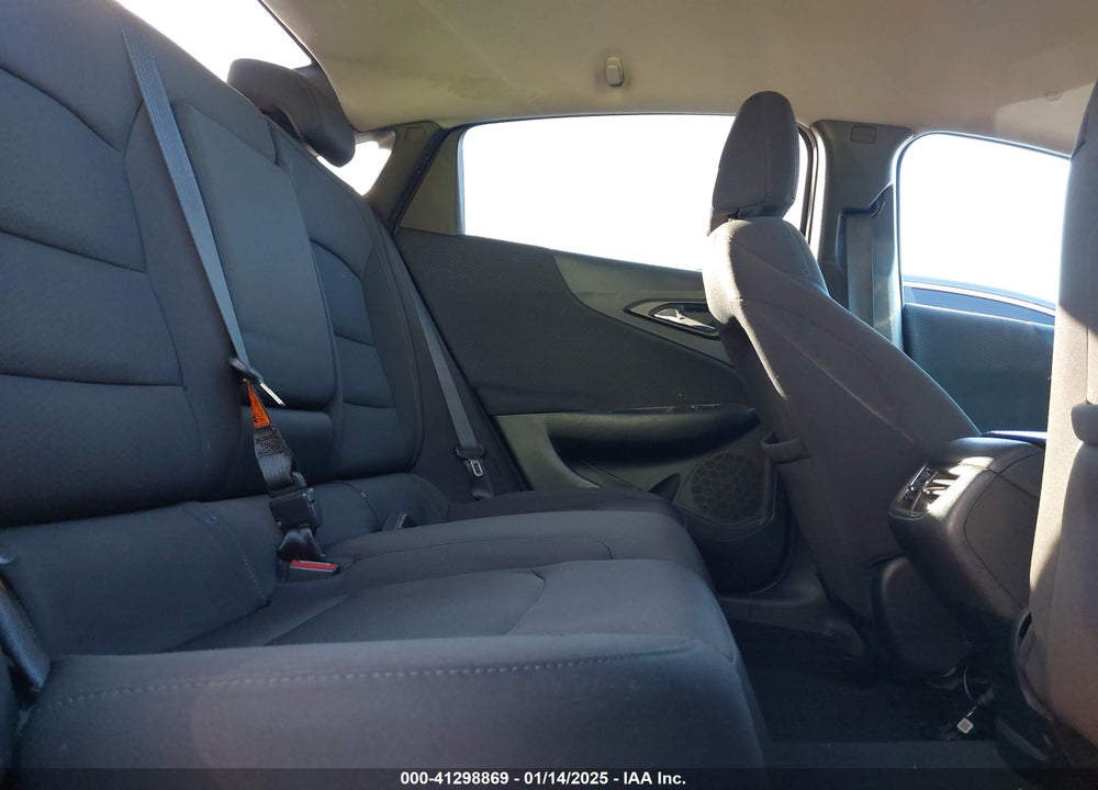 2018 CHEVROLET MALIBU VIN: 1G1ZD5ST2JF247687