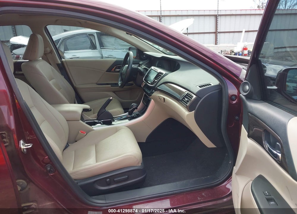 2017 HONDA ACCORD VIN: 1HGCR2F88HA120437