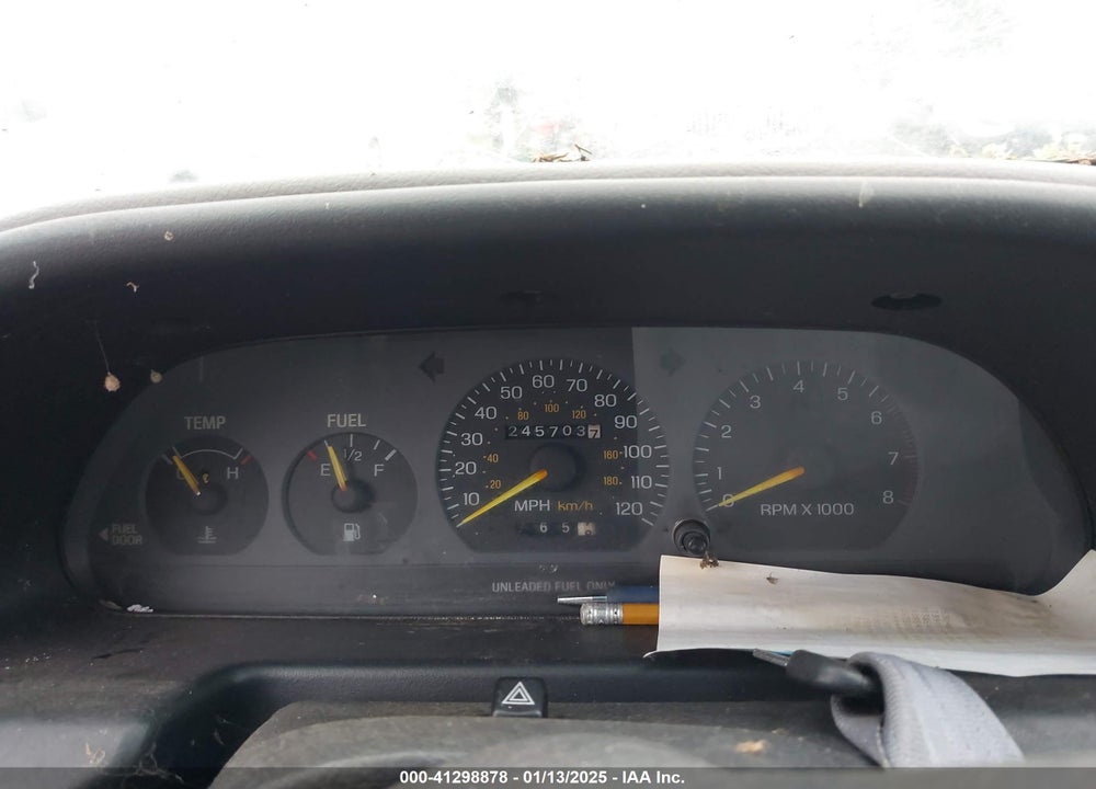 1996 FORD ESCORT LX VIN: 3FASP11J5TR132912