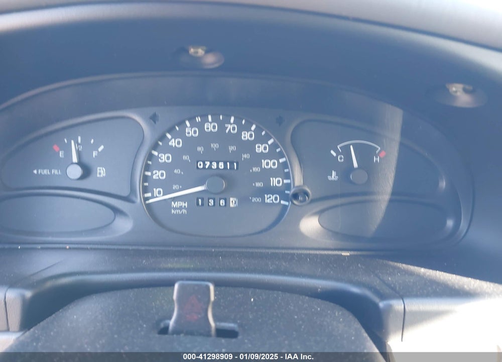 1998 FORD ESCORT LX VIN: 1FAFP10P1WW151630