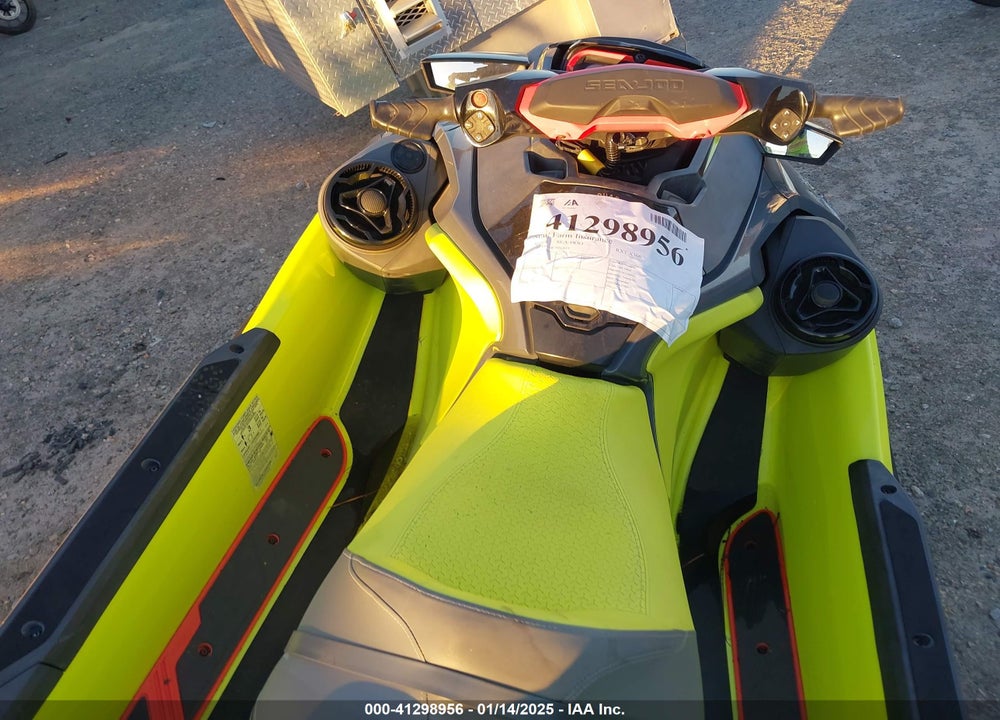 2019 SEA DOO RXT-300 VIN: YDV08750L819