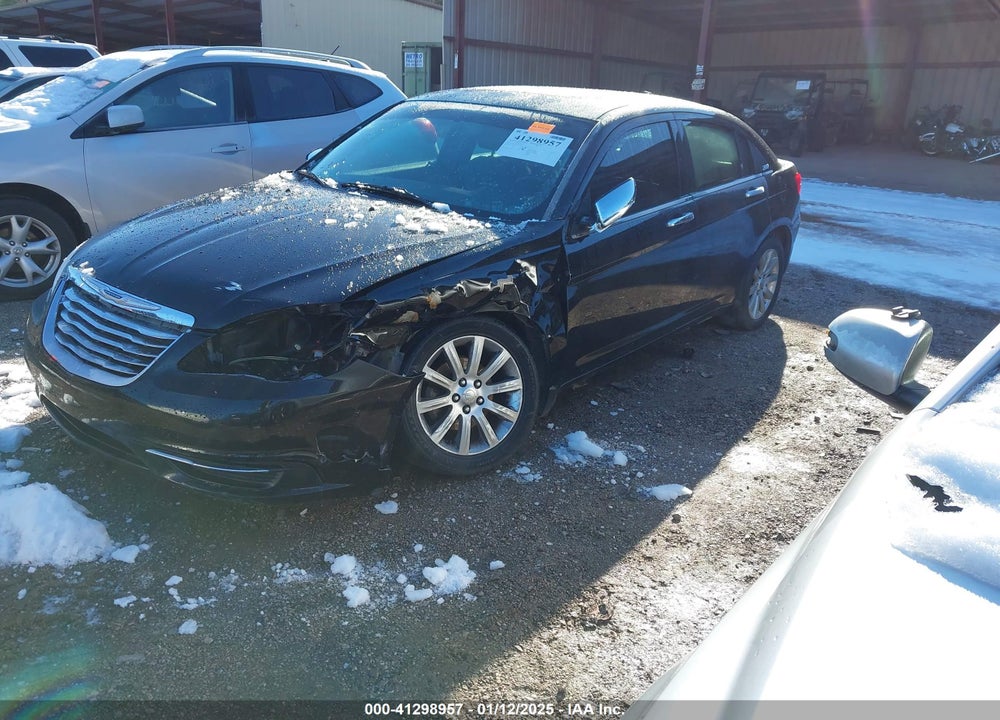 2013 CHRYSLER 200 VIN: 1C3CCBCGXDN577821