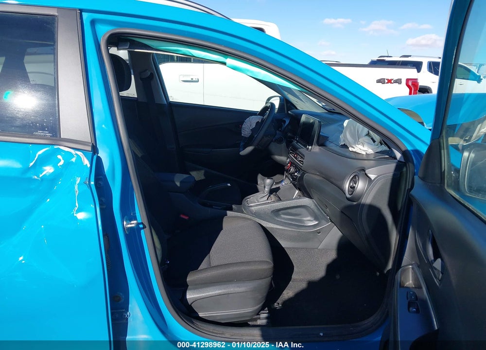 2022 HYUNDAI KONA SEL VIN: KM8K62AB4NU774184