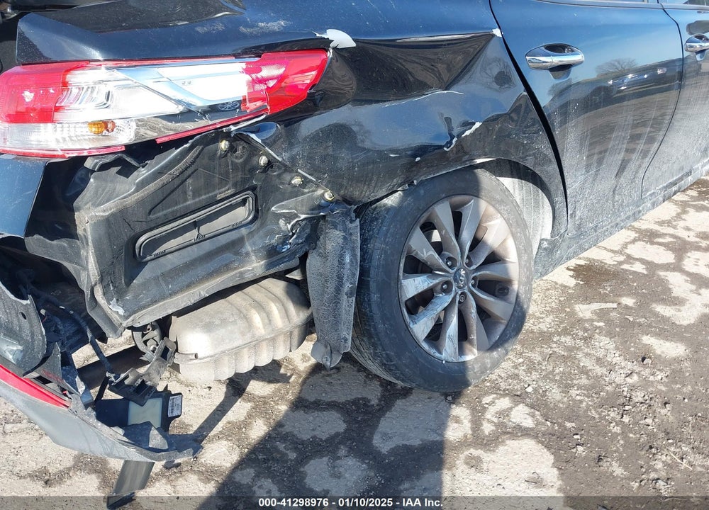 2016 KIA OPTIMA VIN: 5XXGU4L31GG011730