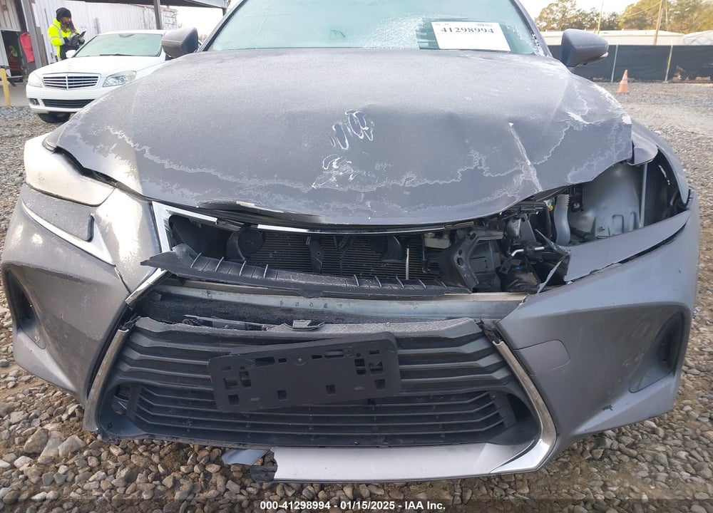 2019 LEXUS IS 300 VIN: JTHC81D22K5039670