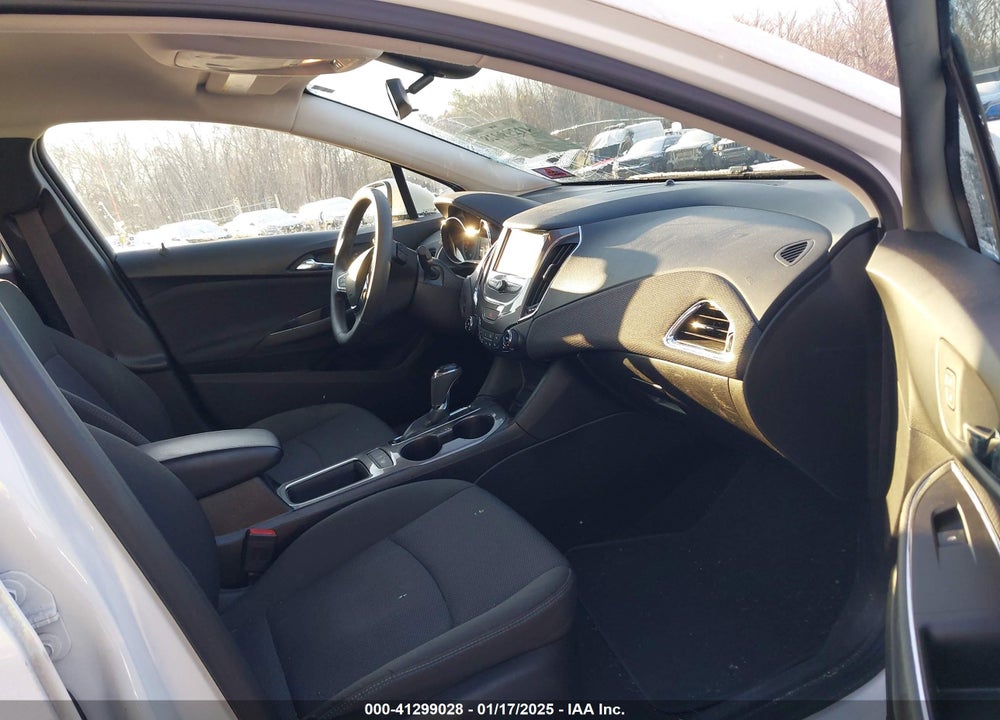 2017 CHEVROLET CRUZE VIN: 1G1BE5SM6H7245212