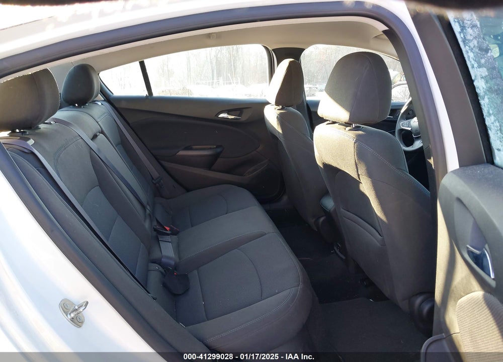 2017 CHEVROLET CRUZE VIN: 1G1BE5SM6H7245212