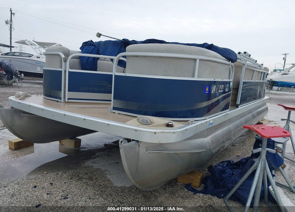 2012 BENNINGTON OTHER VIN: ETW79504B212