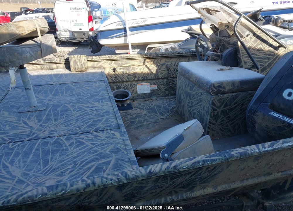 2024 LOWE BASSBOAT VIN: LWC008361324