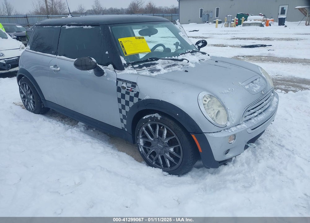 2006 MINI COOPER S VIN: WMWRE33586TL23444