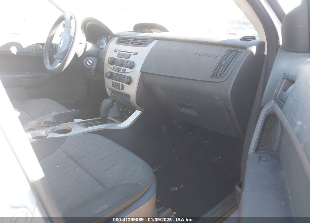 2008 FORD FOCUS VIN: 1FAHP35N58W142766