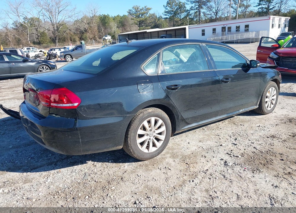 2013 VOLKSWAGEN PASSAT 2.5L S VIN: 1VWAH7A30DC073417