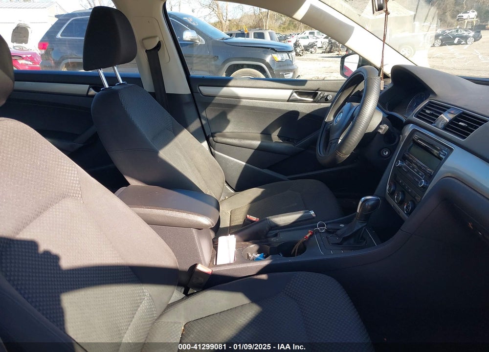 2013 VOLKSWAGEN PASSAT 2.5L S VIN: 1VWAH7A30DC073417
