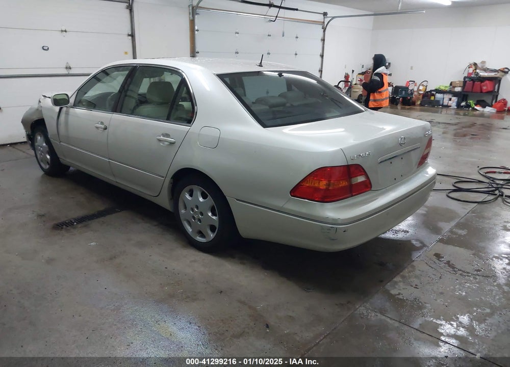 2002 LEXUS LS 430 VIN: JTHBN30F920085387