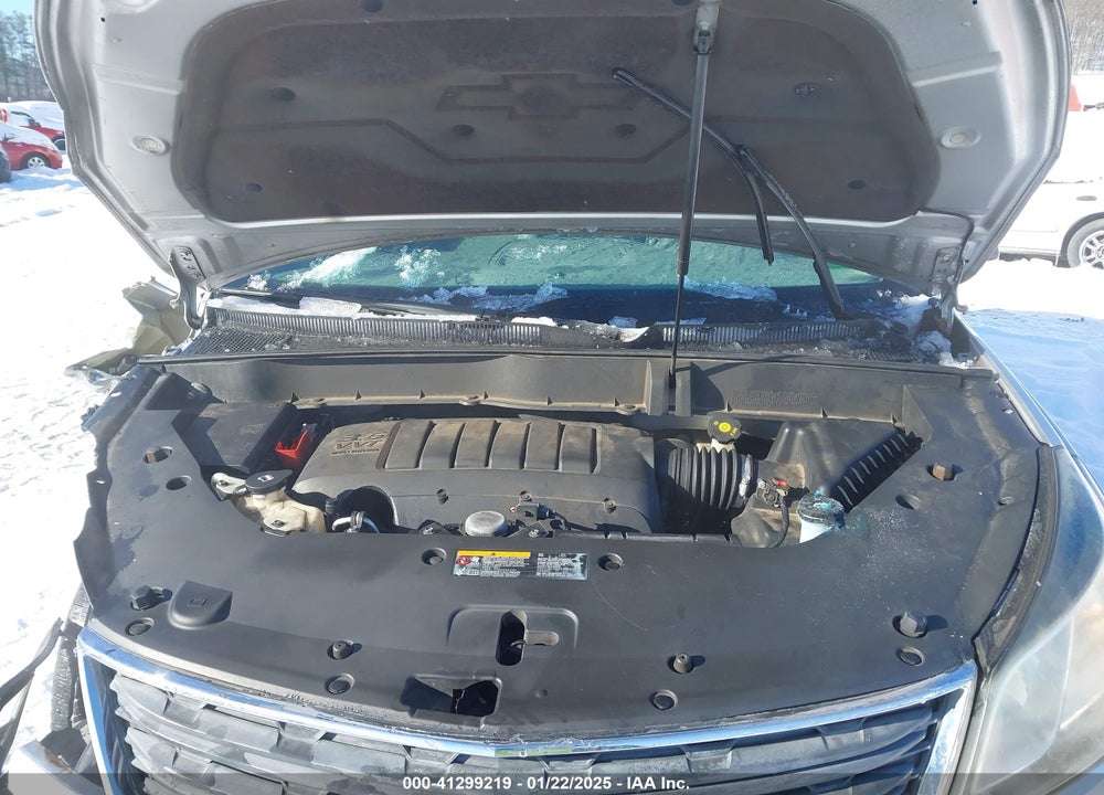 2013 CHEVROLET TRAVERSE LS VIN: 1GNKVFKD1DJ104162