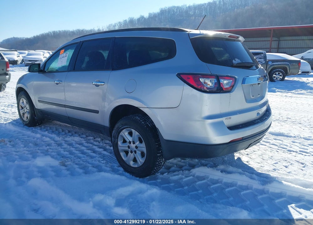2013 CHEVROLET TRAVERSE LS VIN: 1GNKVFKD1DJ104162