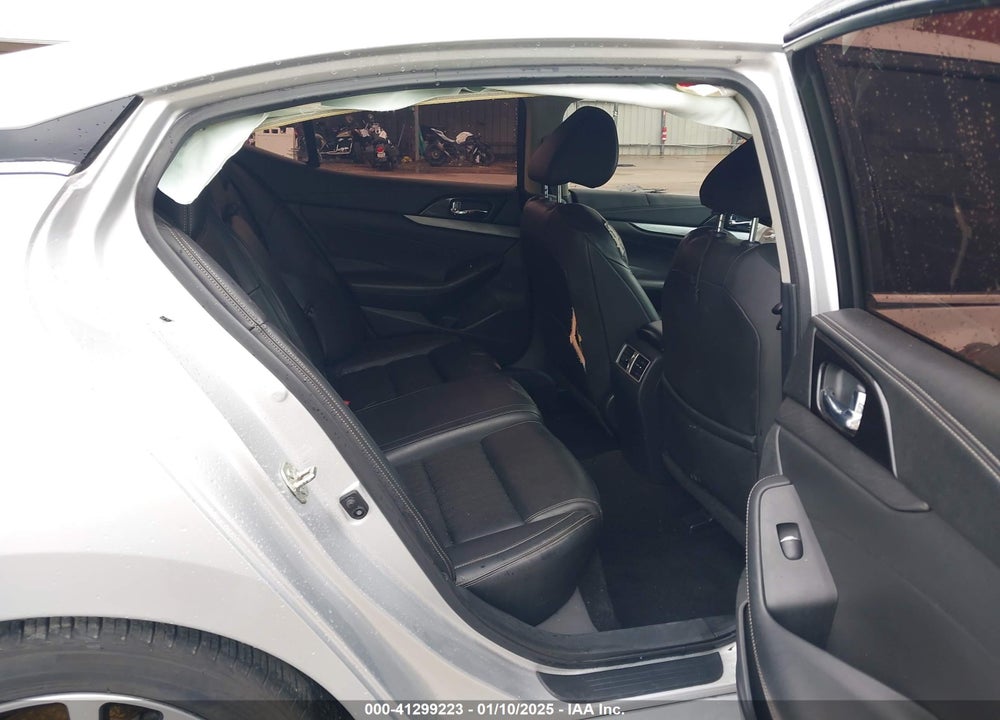 2018 NISSAN MAXIMA VIN: 1N4AA6AP4JC382717