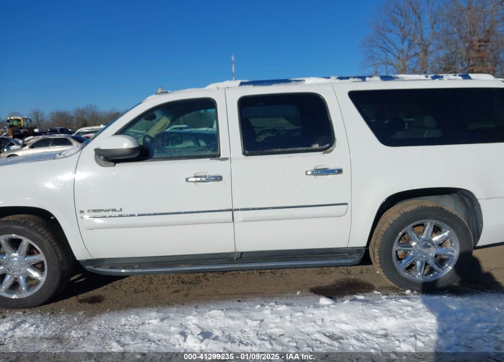 2008 GMC YUKON XL 1500 DENALI VIN: 1GKFK66808J137955