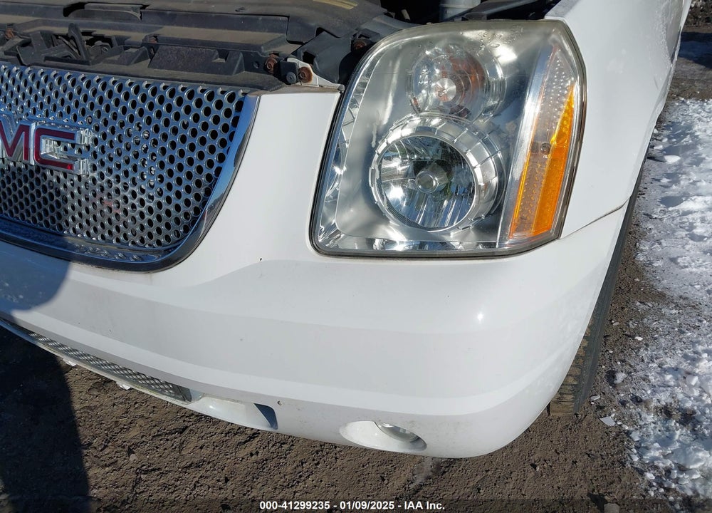 2008 GMC YUKON XL 1500 DENALI VIN: 1GKFK66808J137955