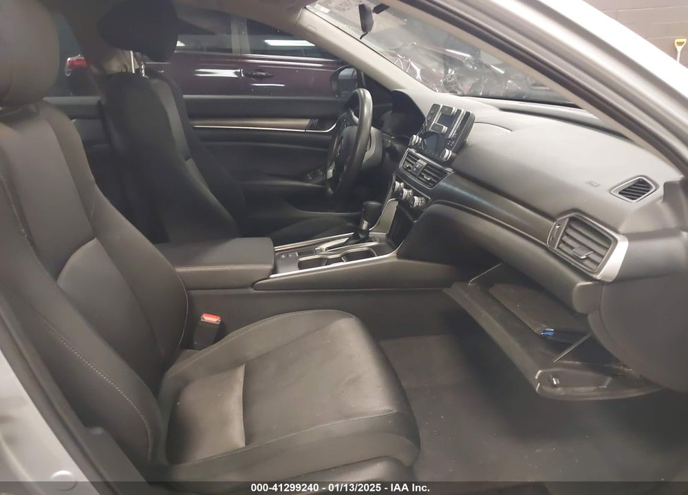 2019 HONDA ACCORD LX VIN: 1HGCV1F14KA043601