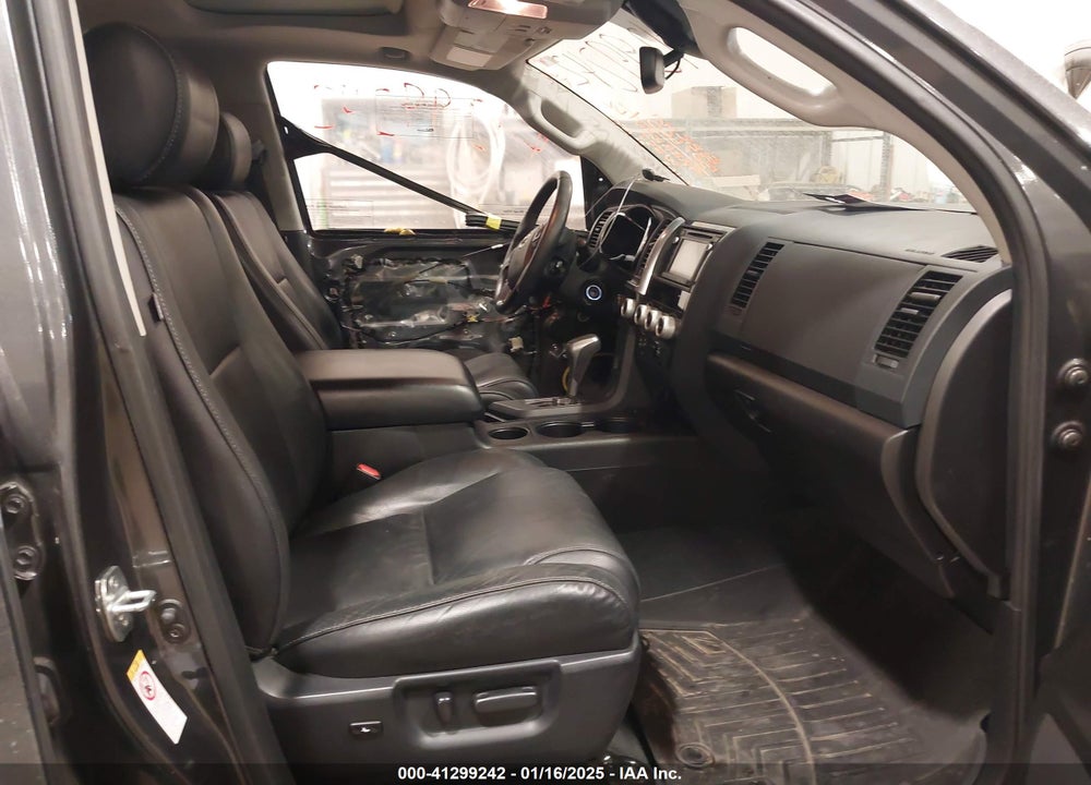 2019 TOYOTA SEQUOIA TRD SPORT VIN: 5TDBY5G1XKS168063
