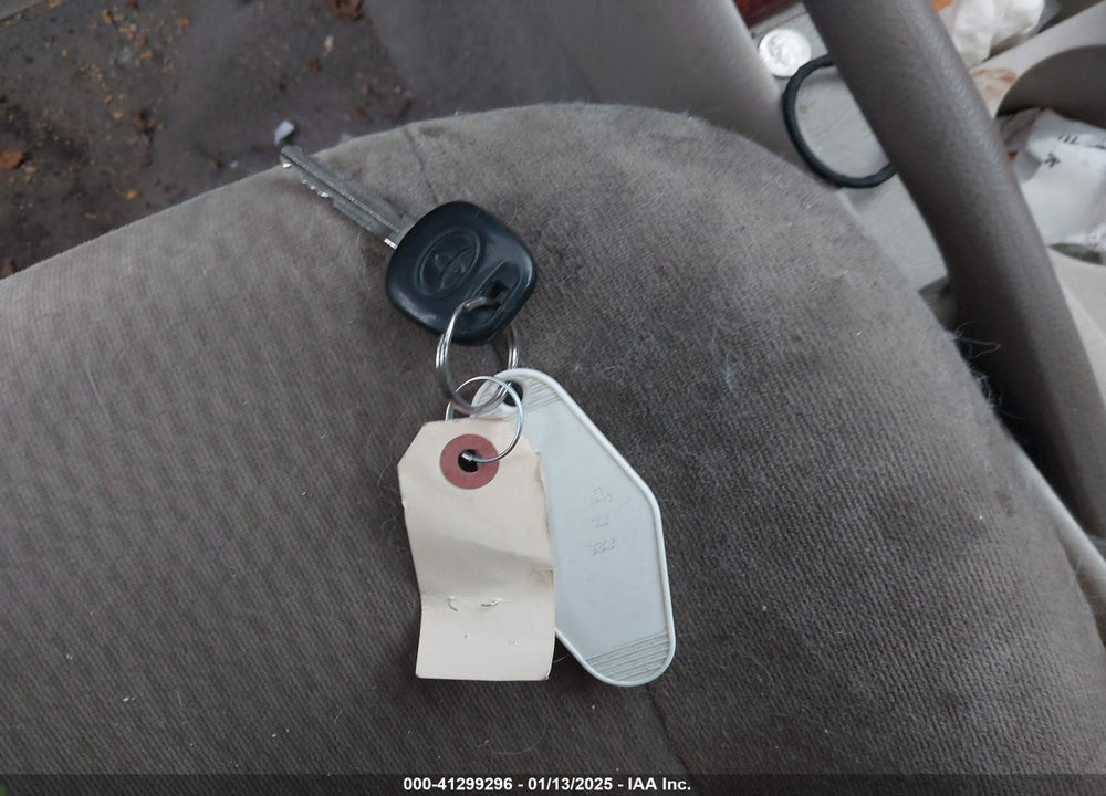 2005 TOYOTA COROLLA LE VIN: 2T1BR30E65C556998