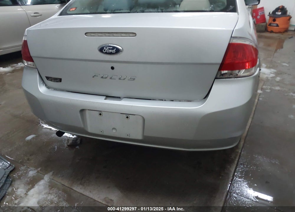 2009 FORD FOCUS S VIN: 1FAHP34N99W184134