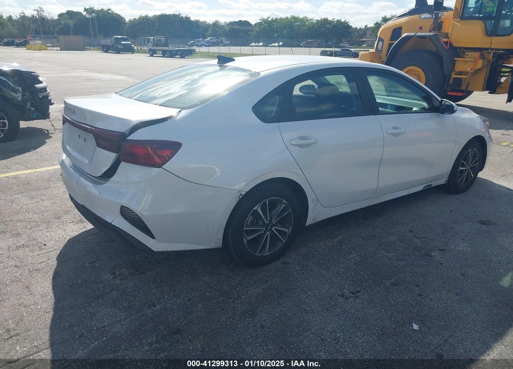 2022 KIA FORTE LXS VIN: 3KPF24AD5NE437522