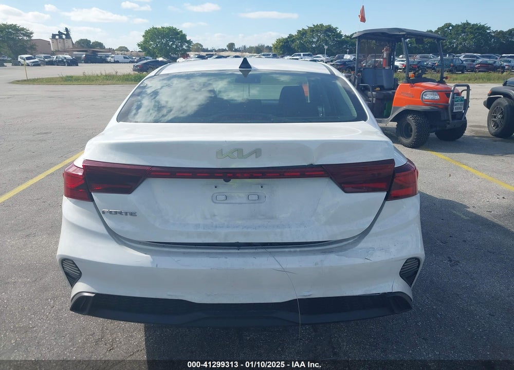 2022 KIA FORTE LXS VIN: 3KPF24AD5NE437522