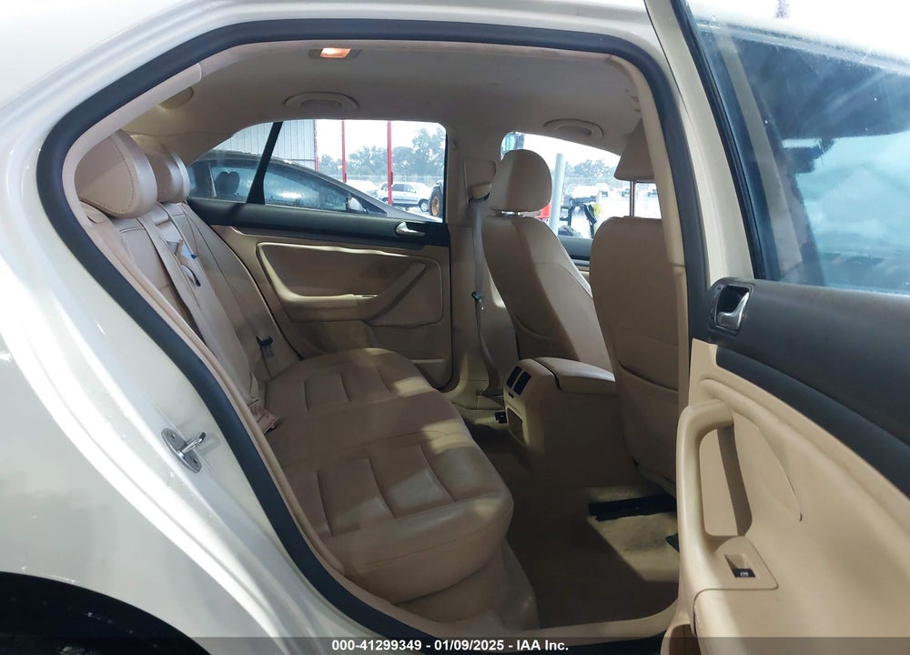 2007 VOLKSWAGEN JETTA 2.5 VIN: 3VWRG71K77M118482