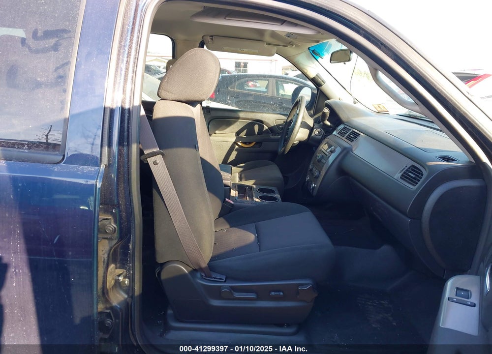 2011 CHEVROLET TAHOE COMMERCIAL FLEET VIN: 1GNLC2E03BR350480