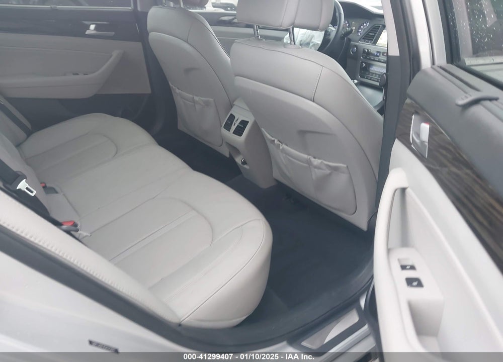 2016 HYUNDAI SONATA VIN: 5NPE34AFXGH379447