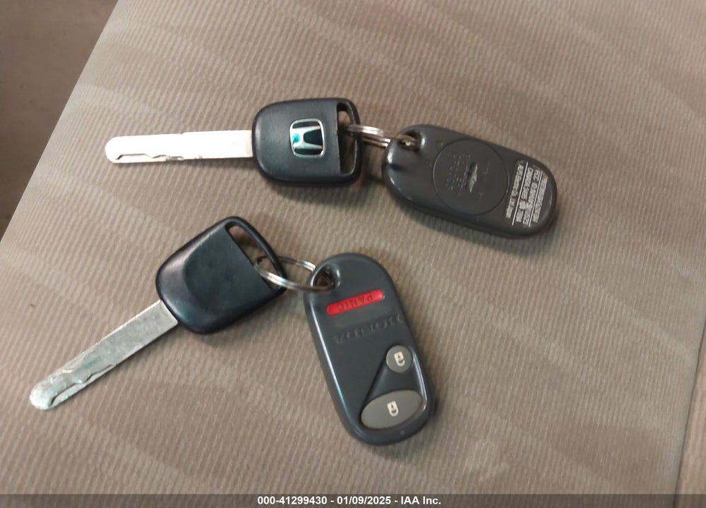 2004 HONDA CIVIC EX VIN: 2HGES26824H508952