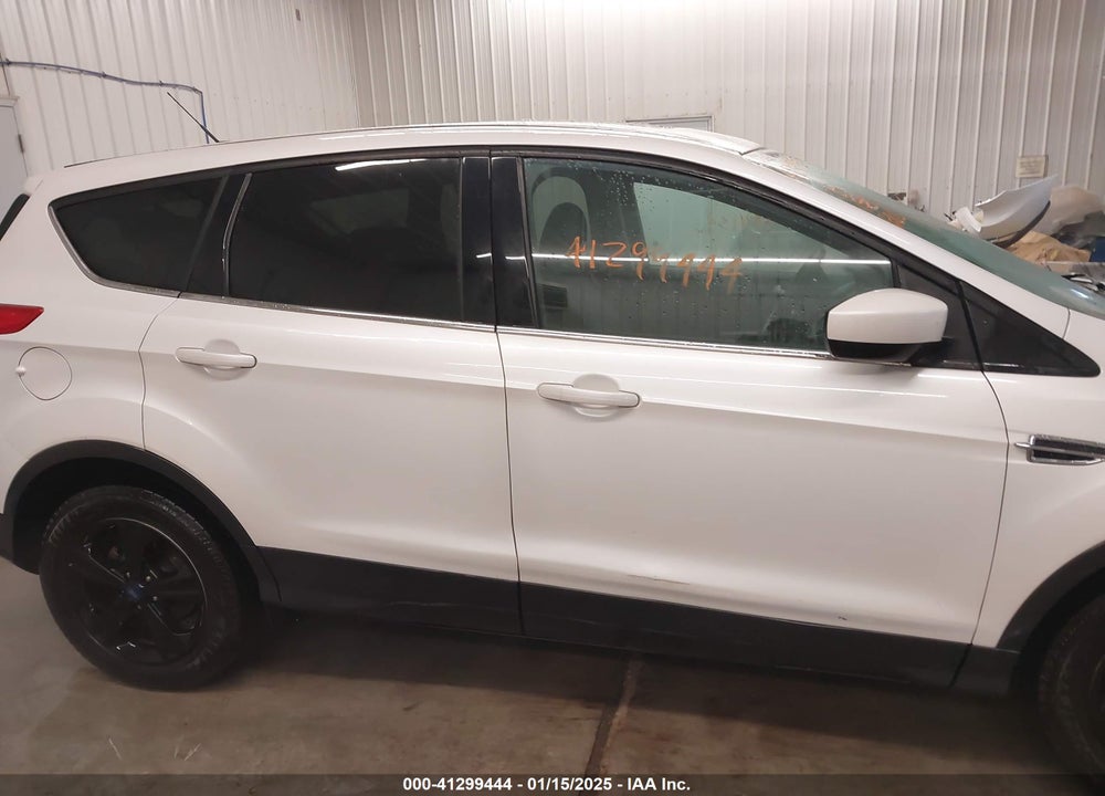 2016 FORD ESCAPE SE VIN: 1FMCU0G78GUA25540