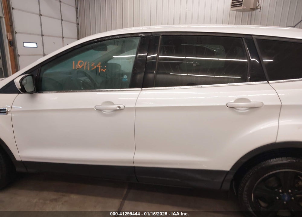 2016 FORD ESCAPE SE VIN: 1FMCU0G78GUA25540