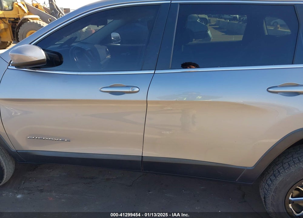 2014 JEEP CHEROKEE LATITUDE VIN: 1C4PJMCB4EW248689