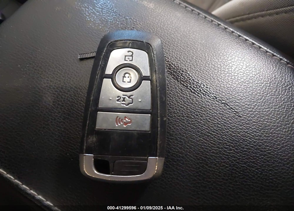 2020 FORD FUSION VIN: 3FA6P0HD6LR251595