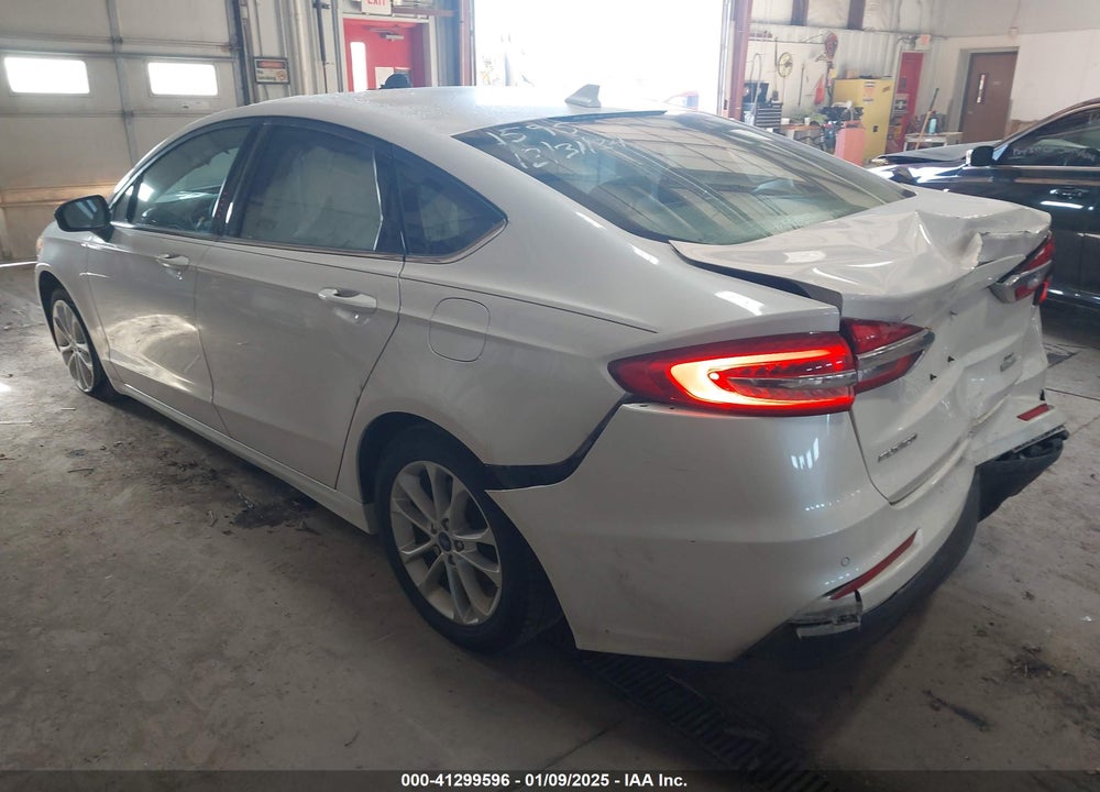 2020 FORD FUSION VIN: 3FA6P0HD6LR251595