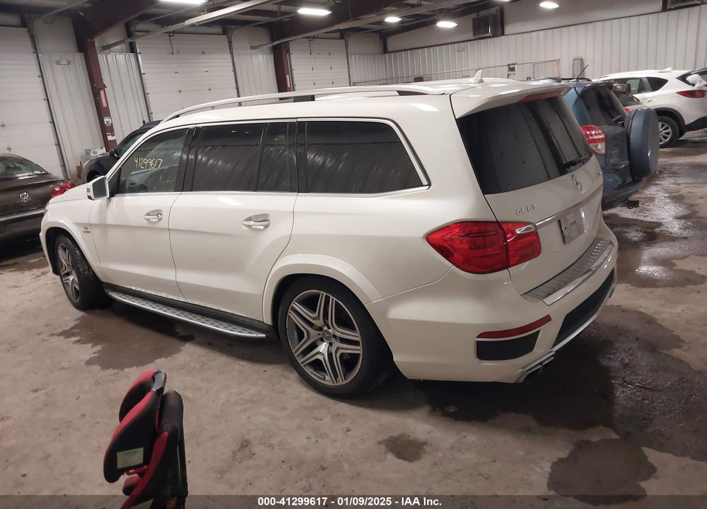 2015 MERCEDES-BENZ GL 63 AMG 4MATIC VIN: 4JGDF7EE8FA448000