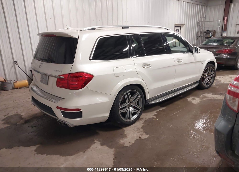 2015 MERCEDES-BENZ GL 63 AMG 4MATIC VIN: 4JGDF7EE8FA448000