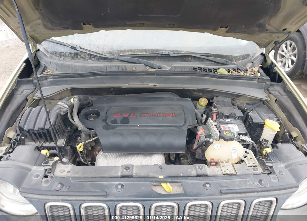 2015 JEEP RENEGADE LATITUDE VIN: ZACCJABT4FPB97510