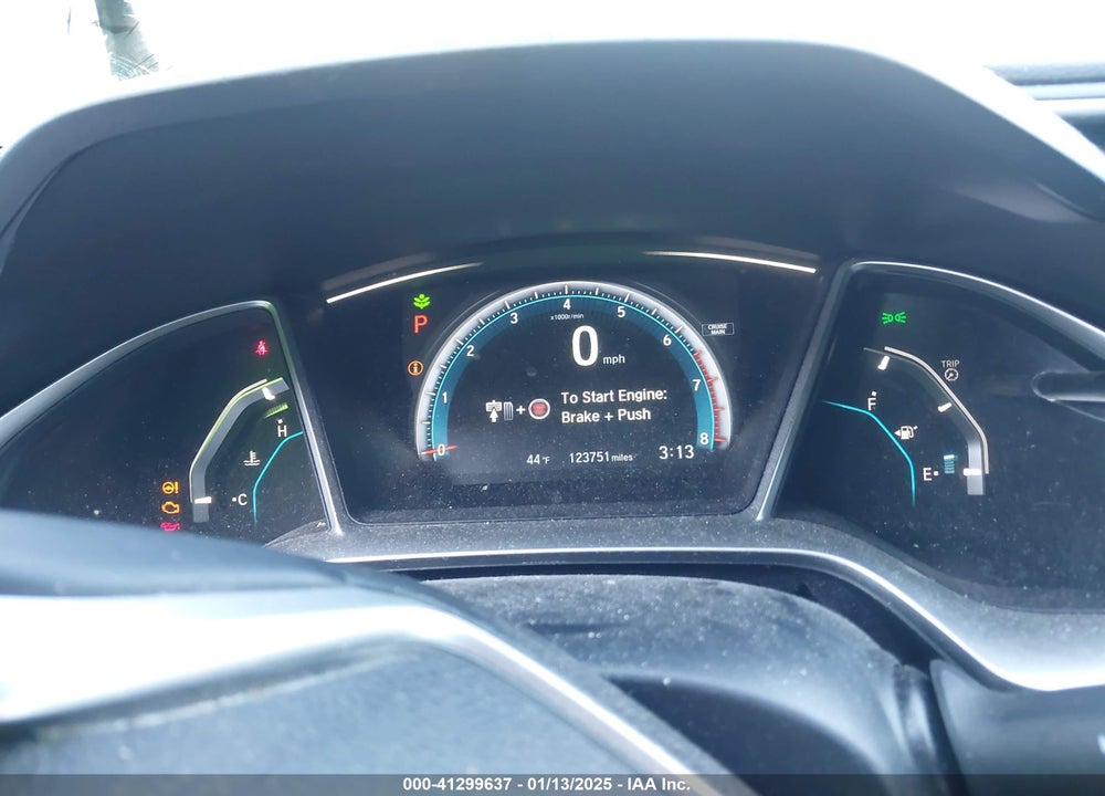 2018 HONDA CIVIC VIN: 2HGFC3B76JH352964