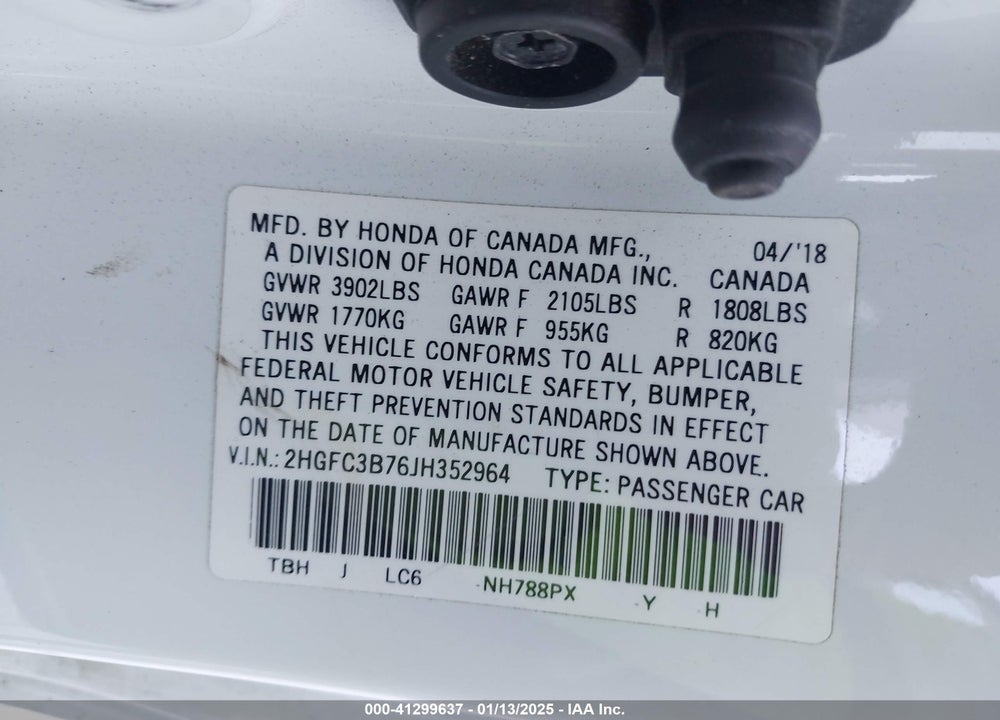 2018 HONDA CIVIC VIN: 2HGFC3B76JH352964