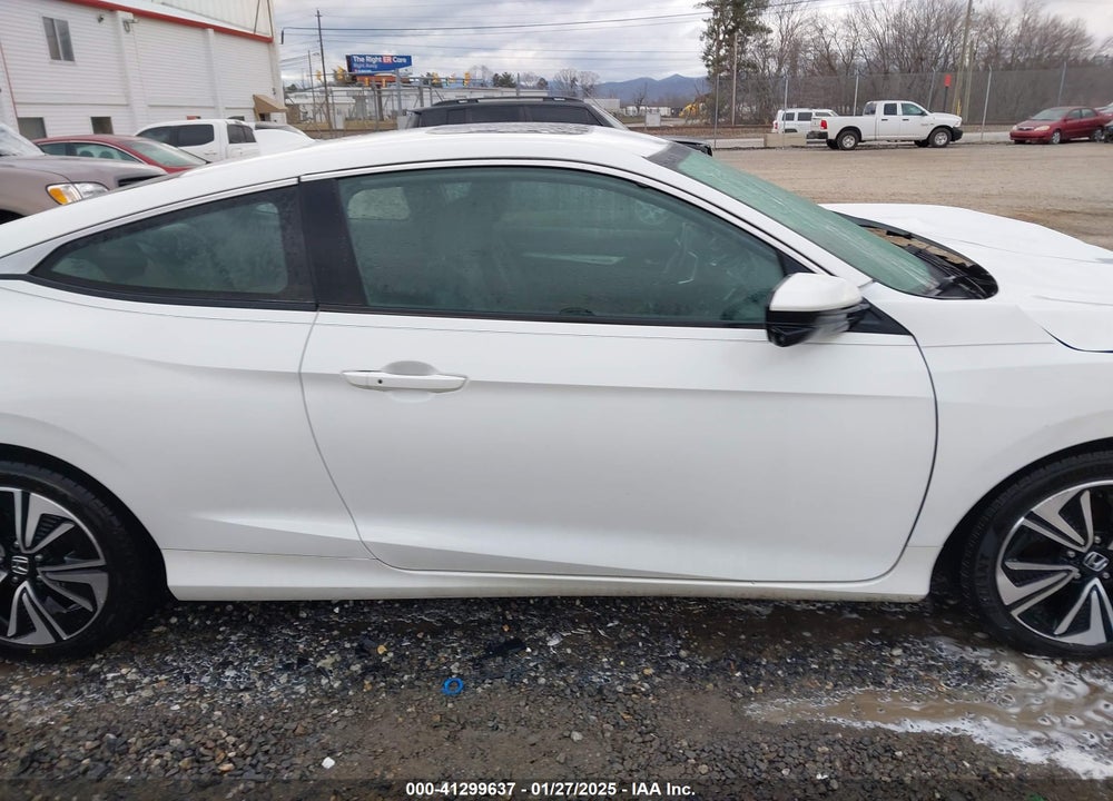 2018 HONDA CIVIC VIN: 2HGFC3B76JH352964