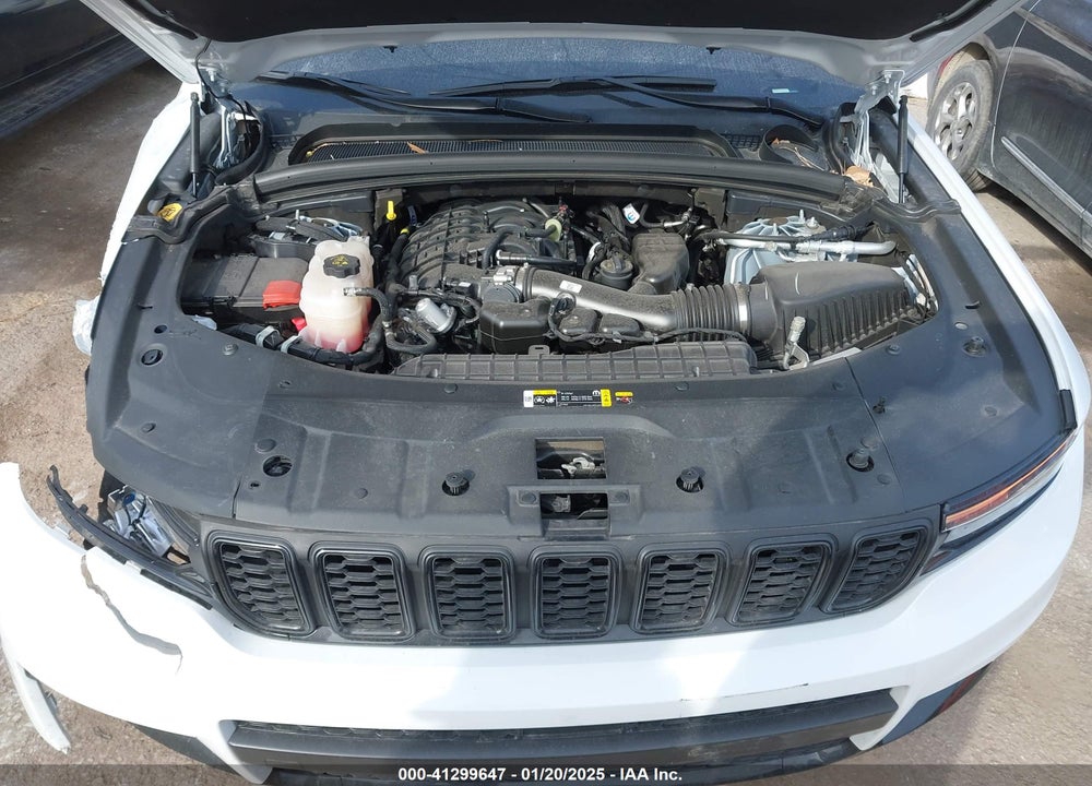 2024 JEEP GRAND CHEROKEE L ALTITUDE 4X4 VIN: 1C4RJKAG3R8549024