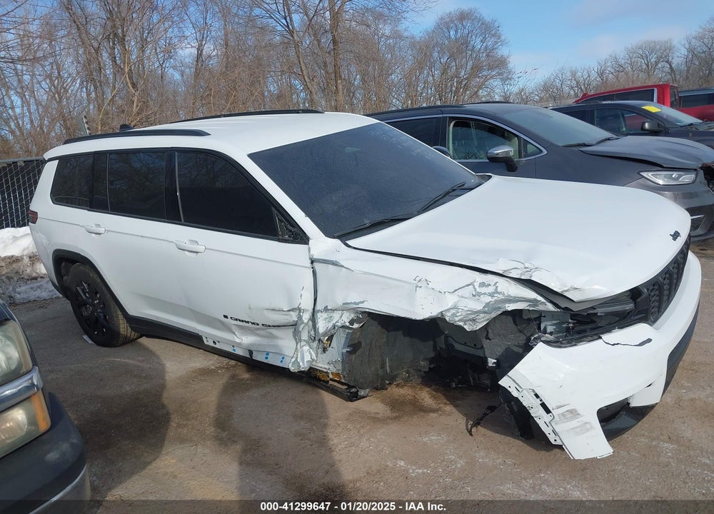 2024 JEEP GRAND CHEROKEE L ALTITUDE 4X4 VIN: 1C4RJKAG3R8549024