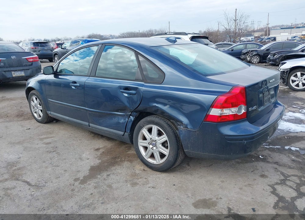 2007 VOLVO S40 2.4I VIN: YV1MS382872296588
